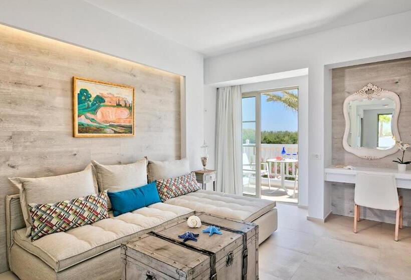 Полулюкс, White Pearls Luxury Suites   Adults Only
