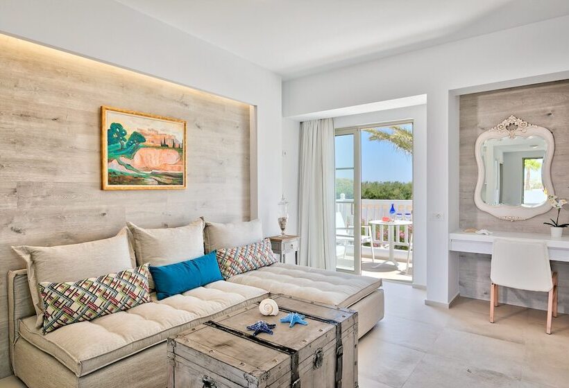 Полулюкс, White Pearls Luxury Suites   Adults Only