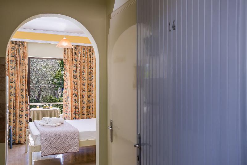 Студия Стандарт, Mathraki Resort
