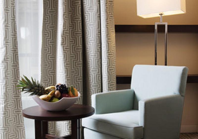 Номер Deluxe Кровать Кинг, Holiday Inn & Suites Sioux Falls   Airport, An Ihg