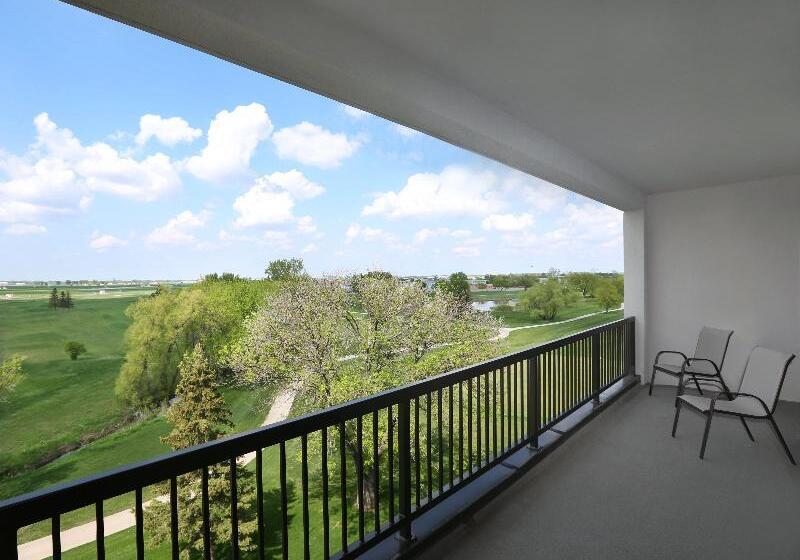 Люкс Повышенной Комфортности, Holiday Inn & Suites Sioux Falls   Airport, An Ihg
