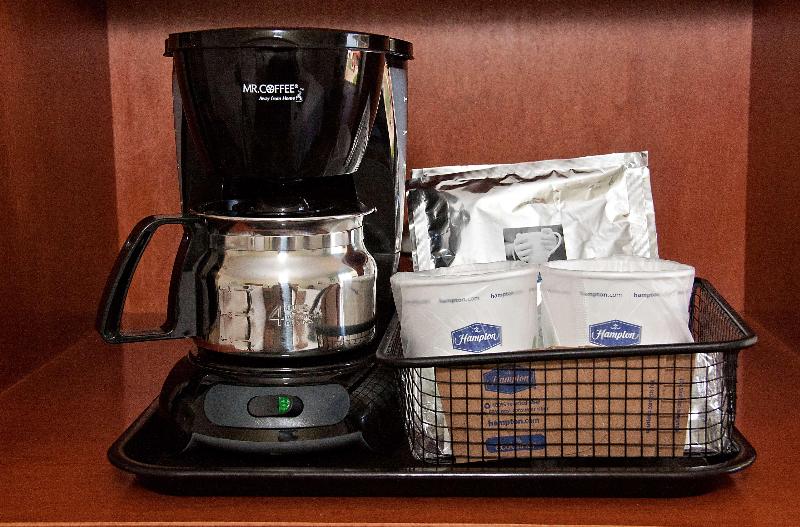 Люкс Кровать Кинг, Holiday Inn & Suites Sioux Falls   Airport, An Ihg