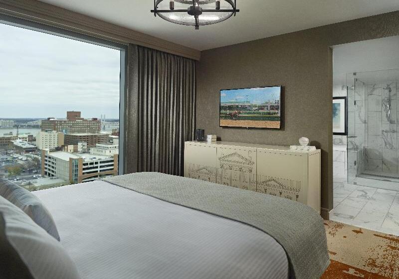 سوئیت با تخت بزرگ, Omni Louisville