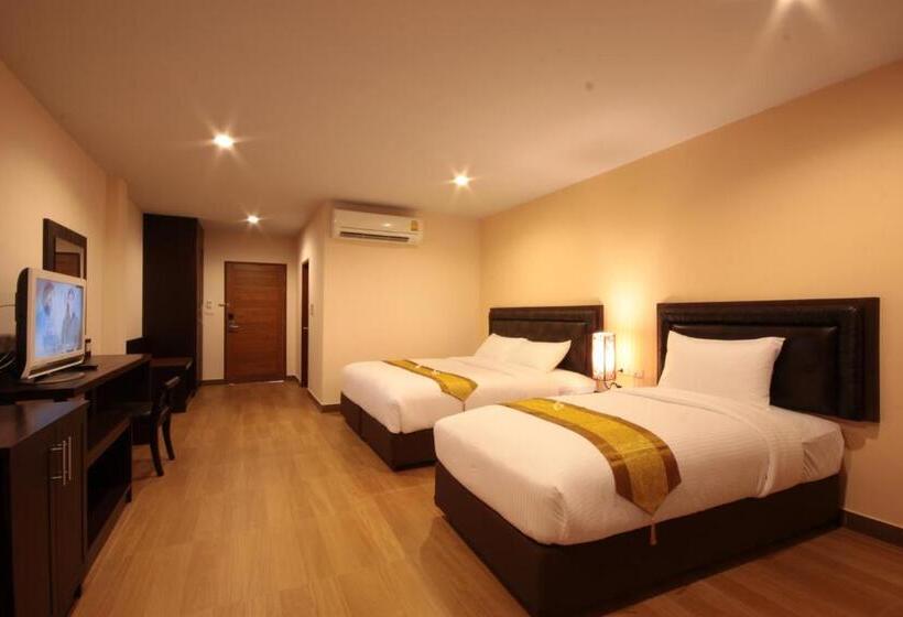 اتاق استاندارد چهارنفره با بالکن, Paragon Suites Resort