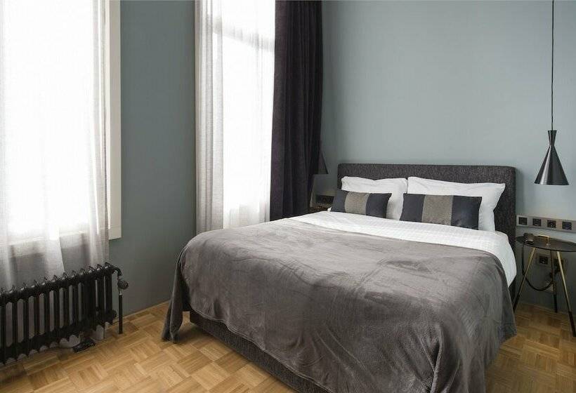 Quarto Estandar, Quentin Zoo