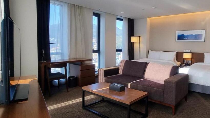 스위트 퀸침대, Ramada Encore By Wyndham Haeundae
