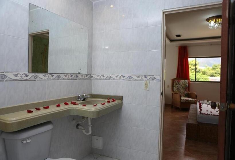 스위트, Anamichu Suites