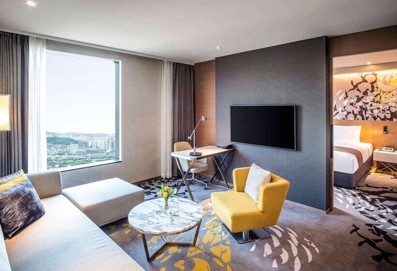 سوییت لوکس, Novotel Suites Ambassador Seoul Yongsan