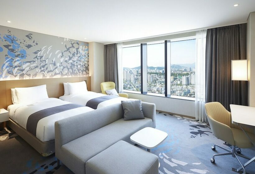 سوییت جونیور, Novotel Suites Ambassador Seoul Yongsan