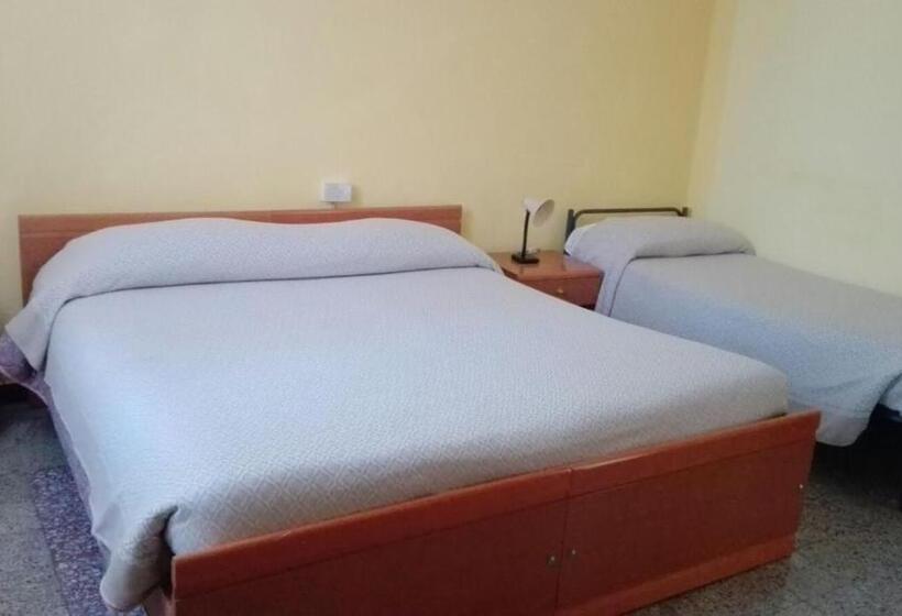 Номер Стандарт Трехместный, Albergo Calcagno