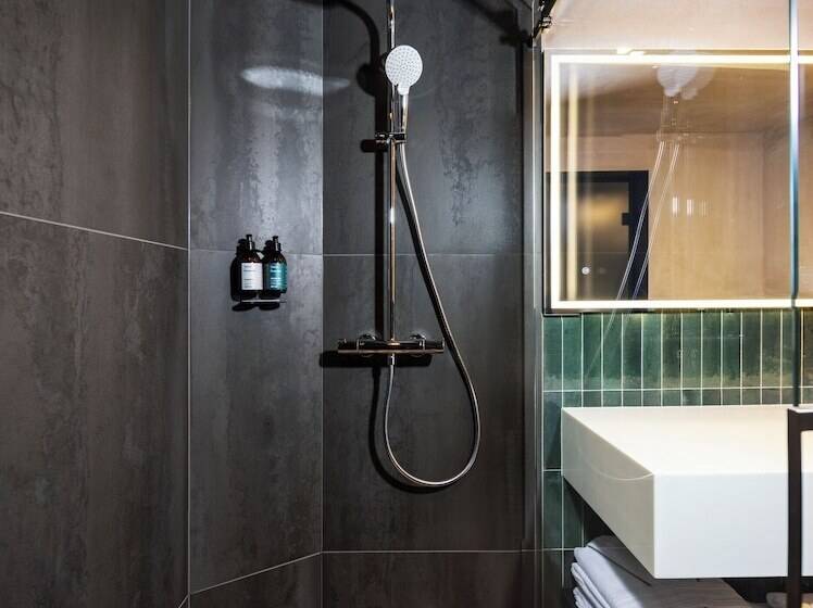 اتاق لوکس, Nomadic Urban Premium Suites