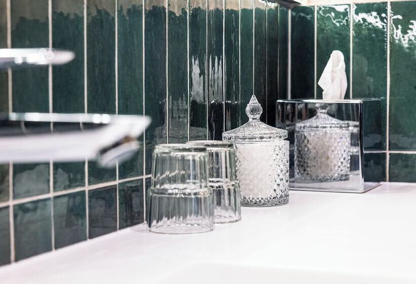 اتاق لوکس, Nomadic Urban Premium Suites