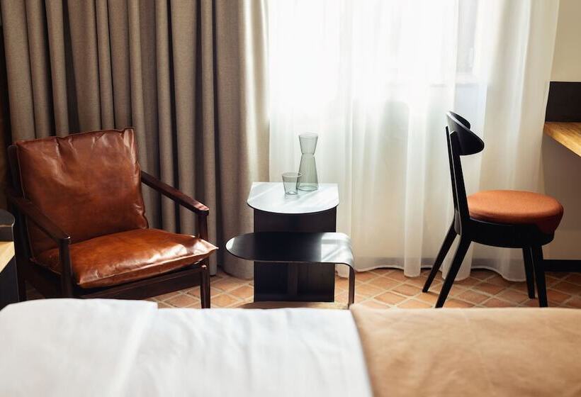 اتاق لوکس, Nomadic Urban Premium Suites