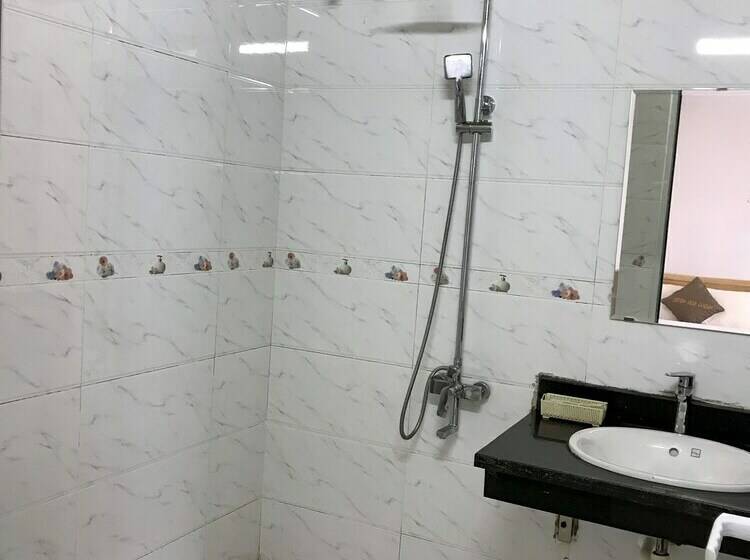 اتاق لوکس, Sofia Tam Dao  & Spa