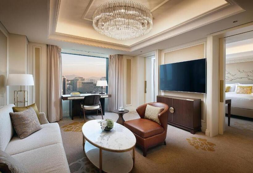 سوییت لوکس, Lotte Hotel Seoul Executive Tower