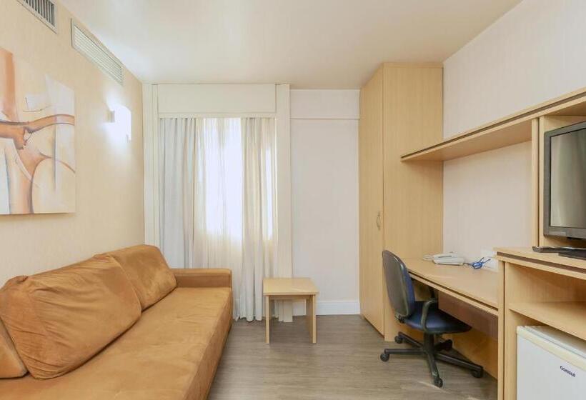 스탠다드 트리플 룸, Tri Hotel Vittoria Bento