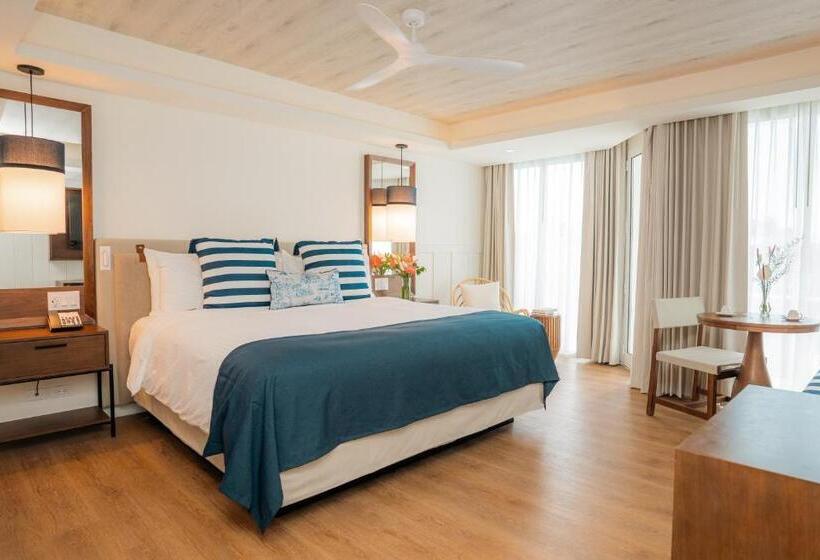 Quarto Superior Cama King, Secrets Saint Lucia Resort & Spa - All Inclusive