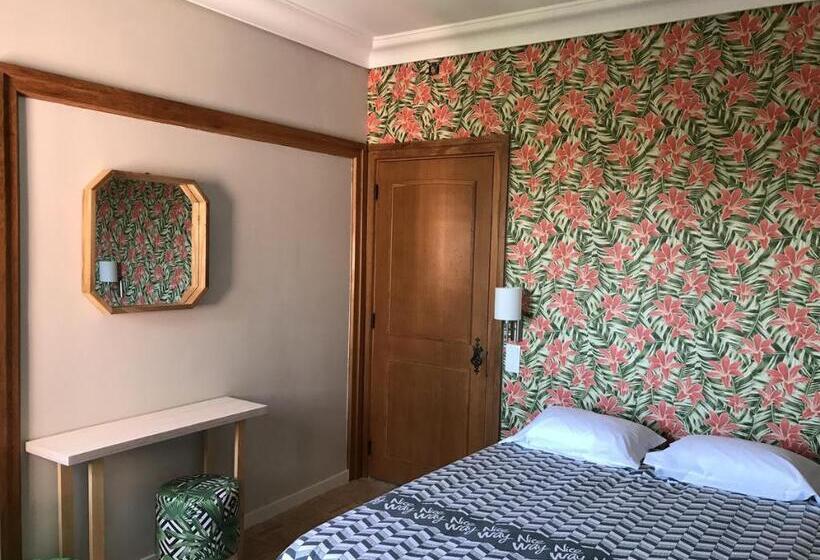 اتاق استاندارد با سرویس بهداشتی مشترک, Nice Way Cascais Hostel & Surf Camp