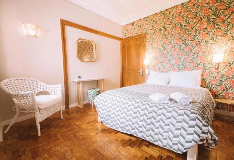 اتاق استاندارد با سرویس بهداشتی مشترک, Nice Way Cascais Hostel & Surf Camp