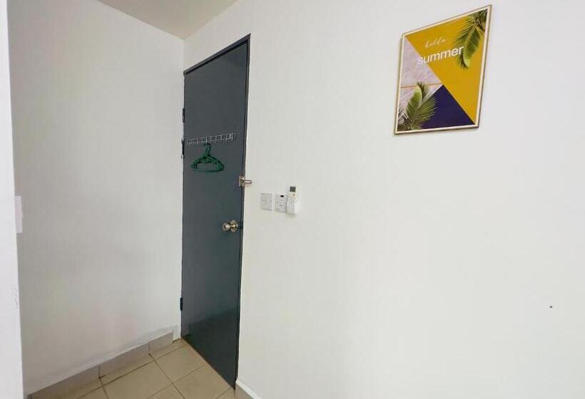 Quarto Estandar Individual, Borneo Inn