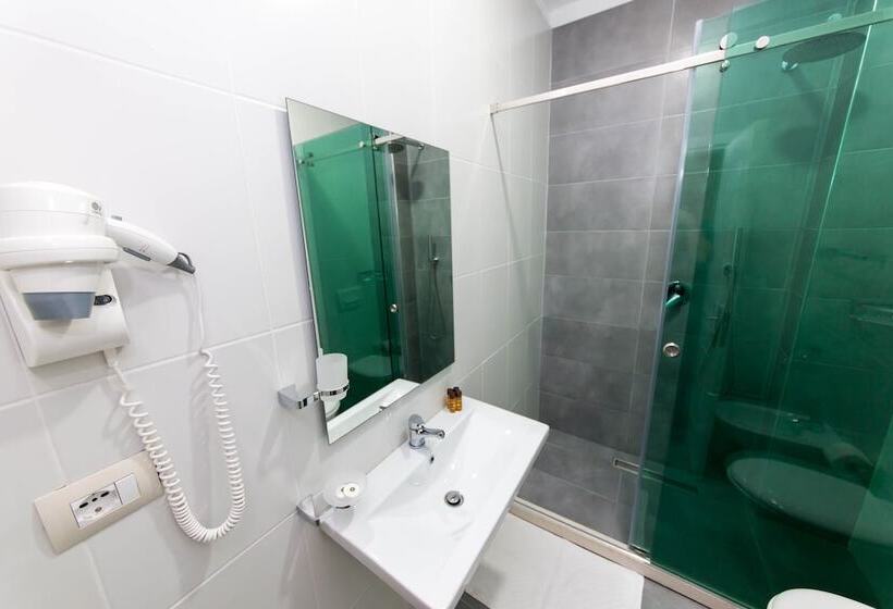 Deluxe Room View Sea with Balcony, Hildon Eco