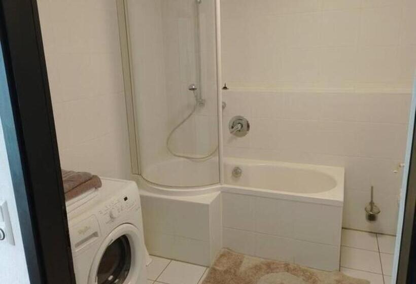 آپارتمان 2 خوابه, Atelier Guesthouse