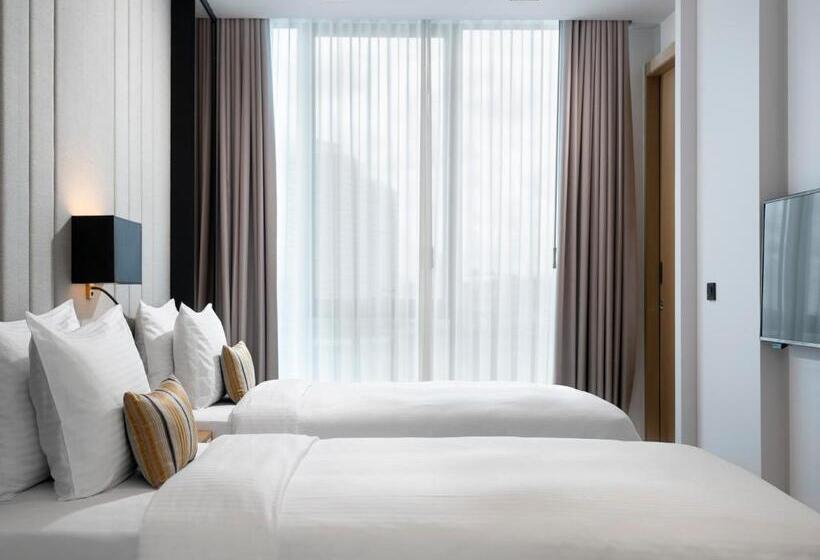 اتاق استاندارد با چشم‌انداز شهر, Centro Westside By Rotana