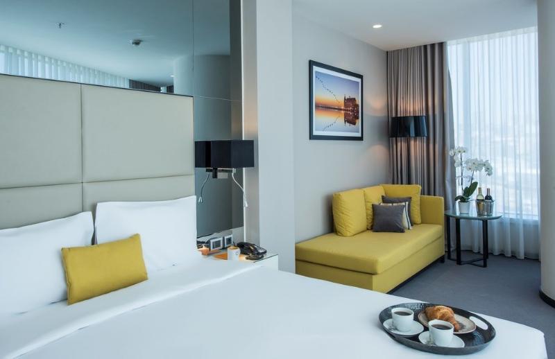 سوییت, Centro Westside By Rotana
