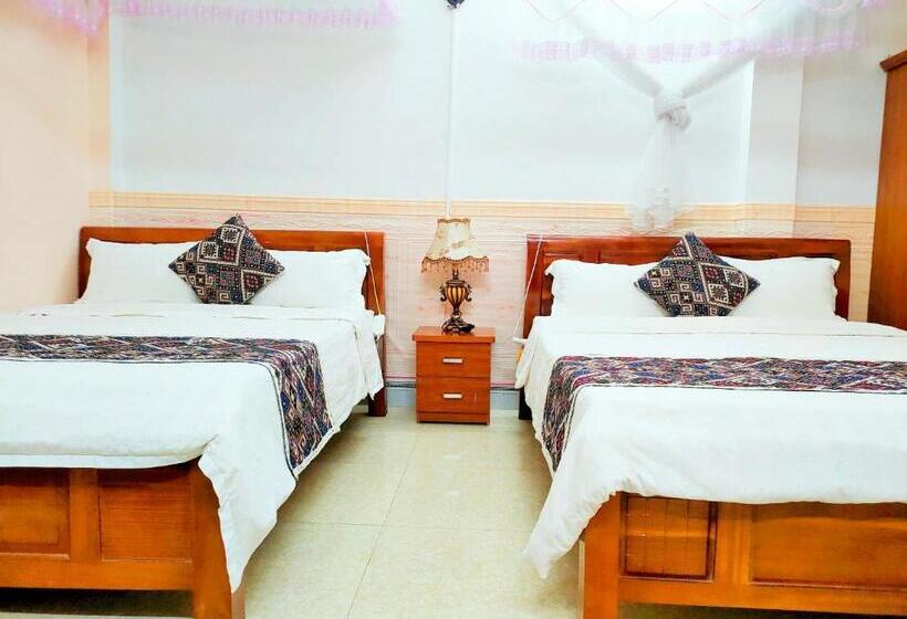 اتاق استاندارد چهار تخته, Nguyen Dang Guesthouse