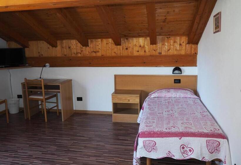 スタンダードトリプルルーム, Albergo Stella Alpina