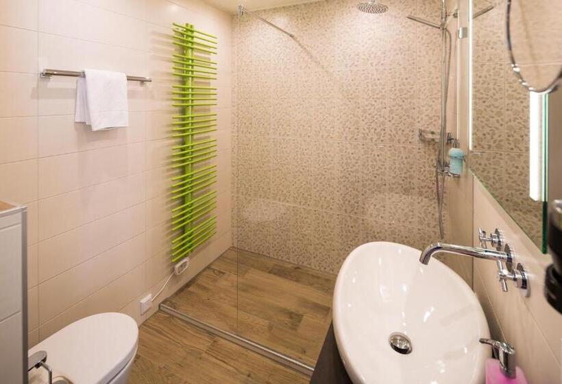 Номер Комфорт Индивидуальный, Ambiance Hotel   Braunau   Simbach