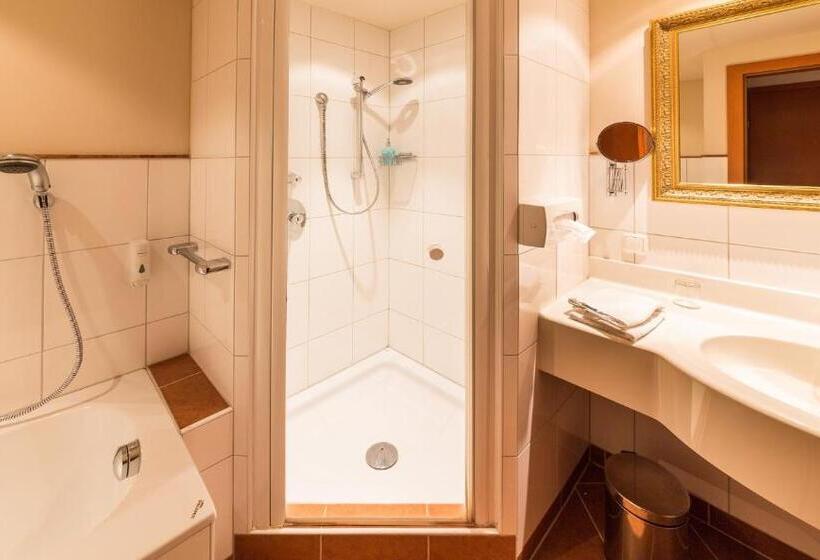 Трехместный Номер Superior, Ambiance Hotel   Braunau   Simbach