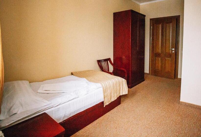 Quarto Estandar com Vistas, Shovkova Kositsya