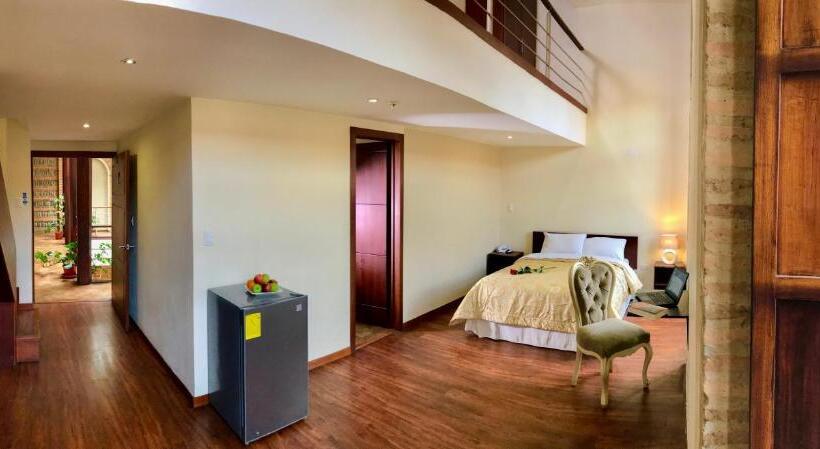 Семейный Номер, Floré Hotel Boutique Cuenca