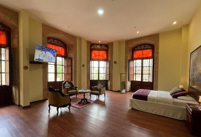 Люкс, Floré Hotel Boutique Cuenca