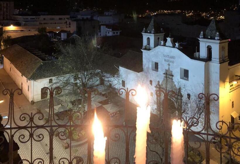 Полулюкс с Балконом, Floré Hotel Boutique Cuenca