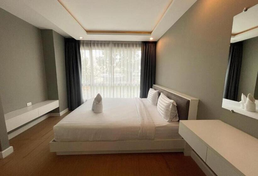 سوییت با چشم‌انداز استخر, Wisdom Hotel & Residence