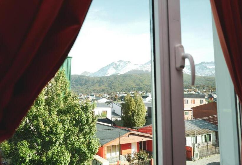 Quarto Estandar, Oshovia Hostel