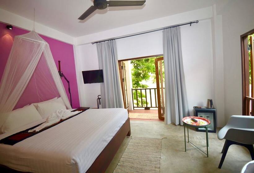 스탠다드 룸 더블 침대, Moonlight Champa Riverview