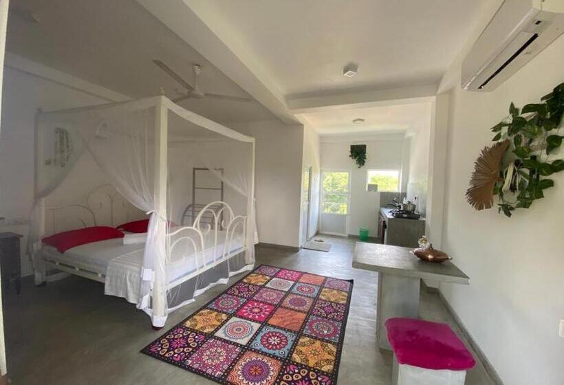 اتاق اکونومی, Sun & Moon Good View Villa