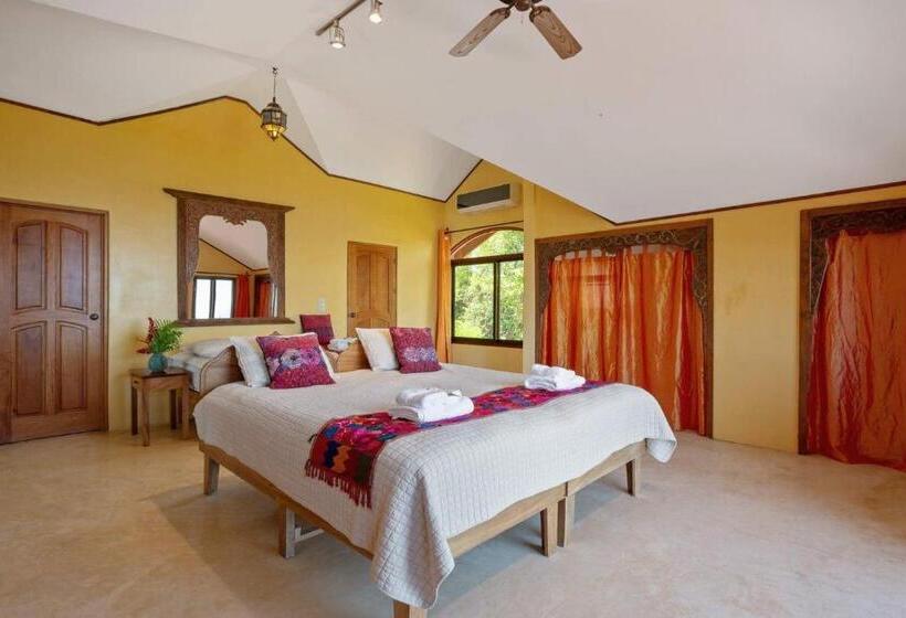 غرفة سوبيريور ثلاثية مطلّة علي البحر, Anamaya Resort
