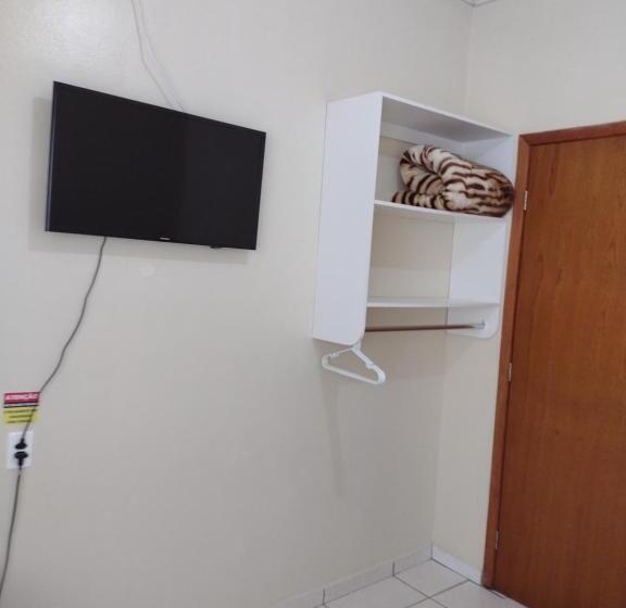 اتاق استاندارد با سرویس بهداشتی مشترک, Stela Maris