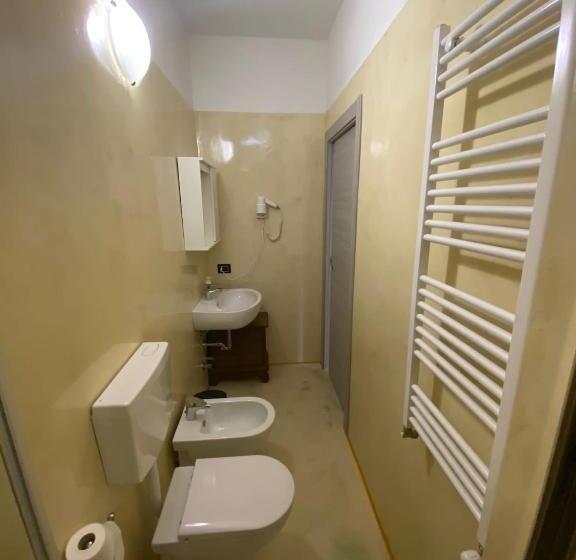 Deluxe Room, Macloud Pub B&b