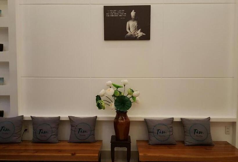 اتاق لوکس با بالکن, Tâm Homestay