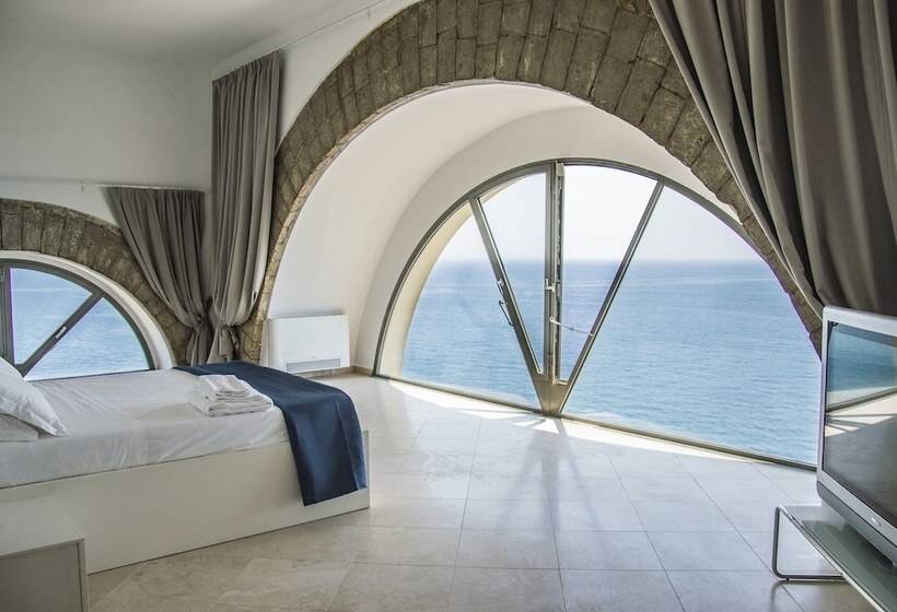 سوییت جونیور با چشم‌انداز دریا, Sunrise Guest House