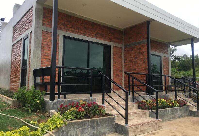 غرفة قياسية ثلاثية, Khao Kho Overview Resort