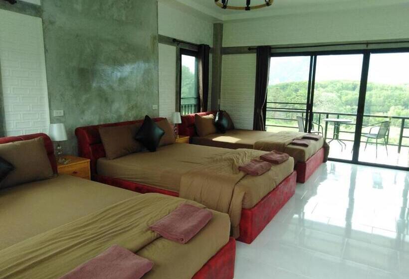 家庭间, Khao Kho Overview Resort
