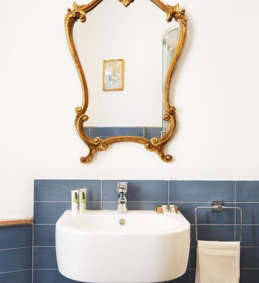 デラックスルーム, La Bellavita B&b