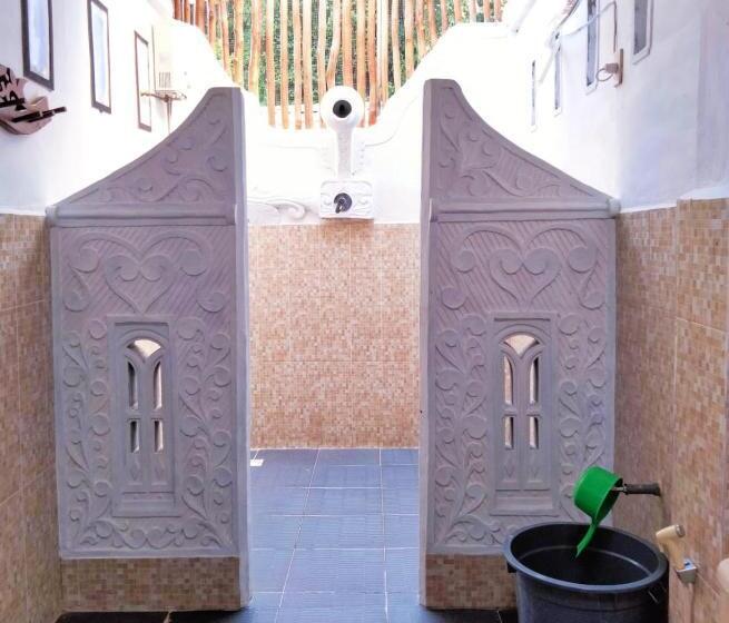 اتاق لوکس, Jungle Inn Bukit Lawang