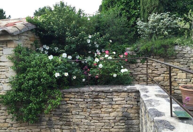 سوییت با چشم‌انداز کوه, La Borie En Provence